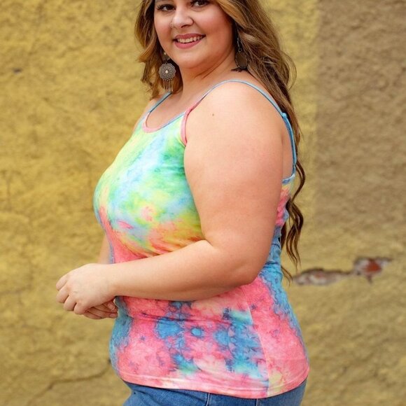 Tie Dye Cami with Adjustable Straps Size XL - Picture 2 of 6